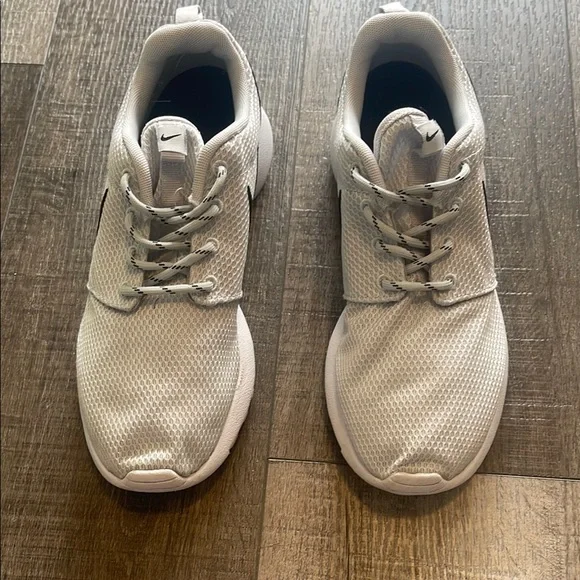 NIKE ROSHE RUN PLATINUM - Picture 3 of 7